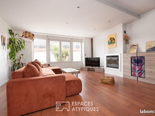 Maison 7 pièces 216 m²