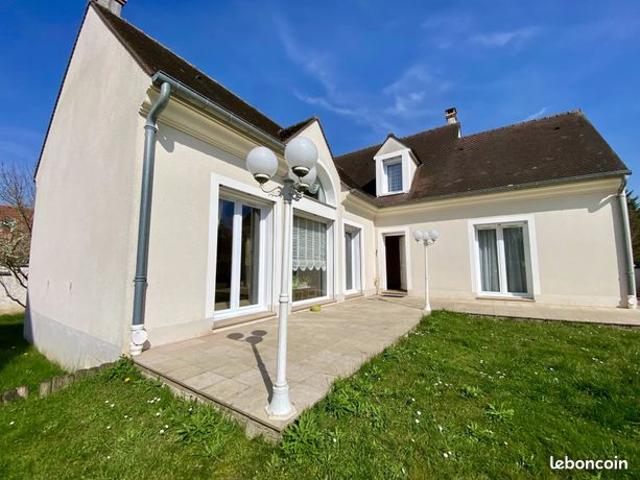 Maison 7 pièces 216 m²