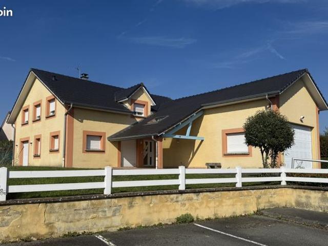 Maison 7 pièces 216 m²