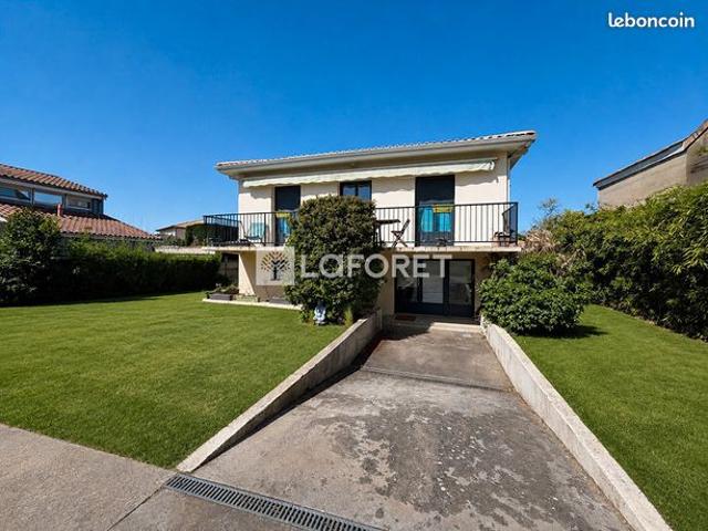 Maison 7 pièces 216 m²