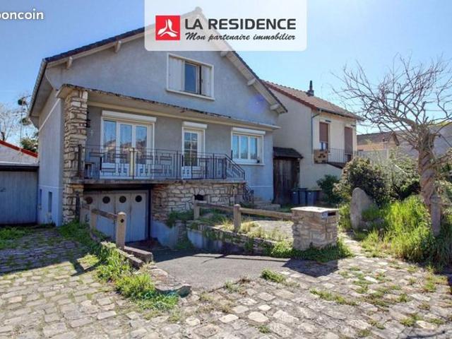 Maison 7 pièces 216 m²