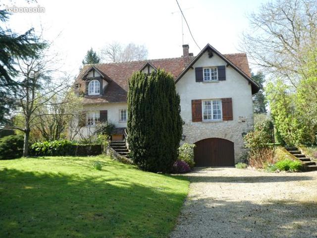 Maison 7 pièces 216 m²