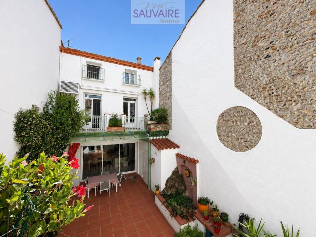 Maison 7 pièces 216 m²