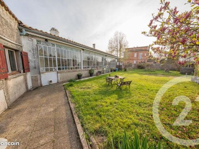 Maison 7 pièces 216 m²