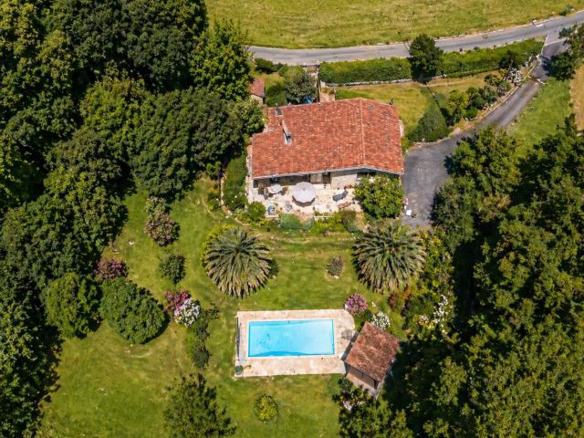 Maison 7 pièces 216 m²