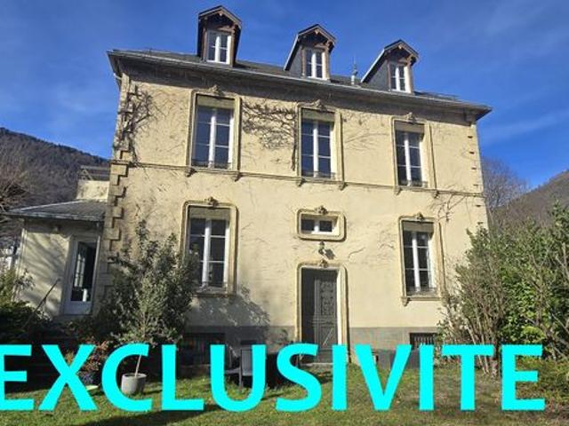 Maison 7 pièces 216 m²