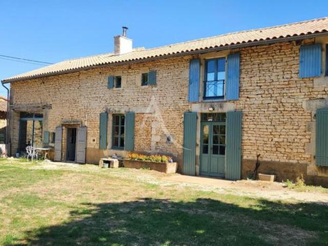 Maison 7 pièces 216 m²