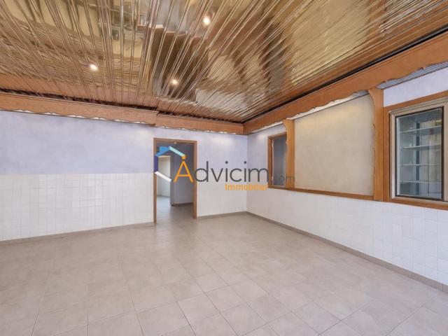 Maison 7 pièces 216 m²