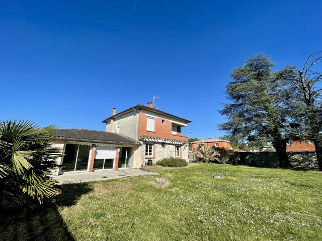 Maison 7 pièces 216 m²