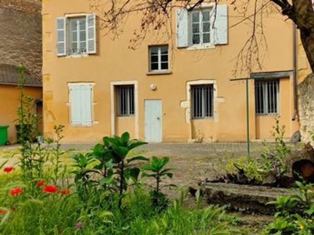 Maison 7 pièces 216 m²