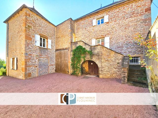 Maison 7 pièces 216 m²