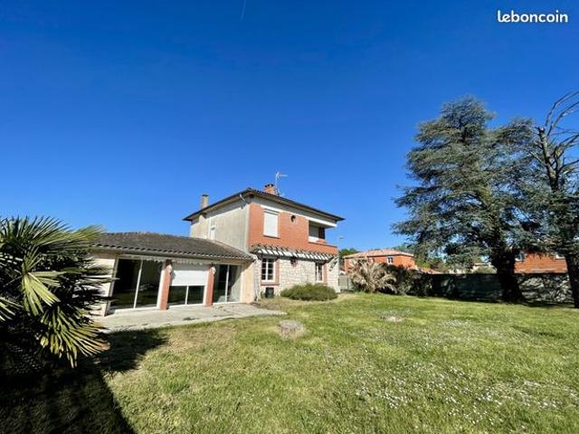 Maison 7 pièces 216 m²