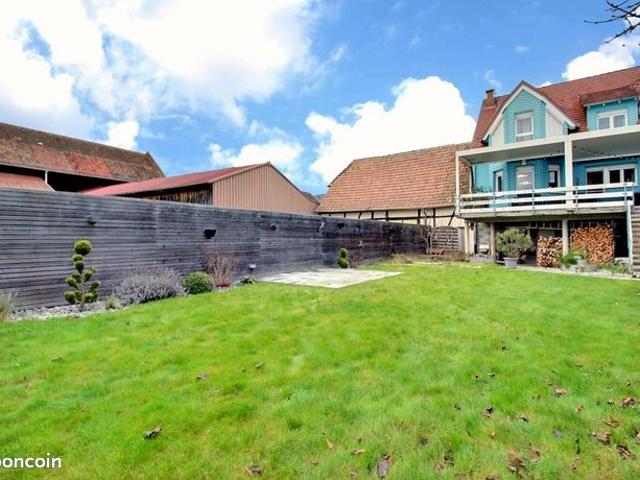 Maison 7 pièces 216 m²