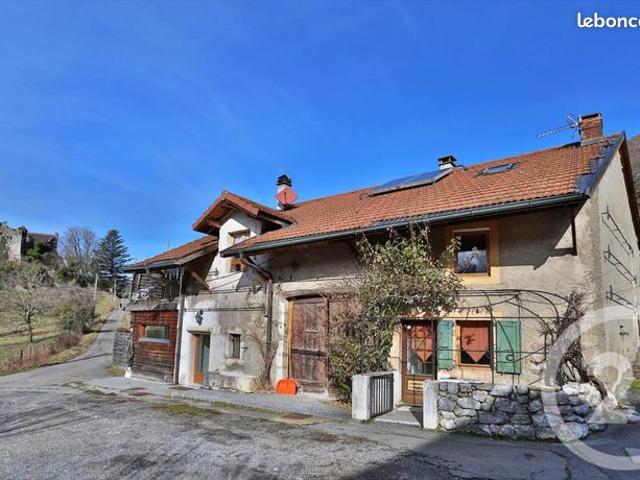 Maison 7 pièces 217 m²