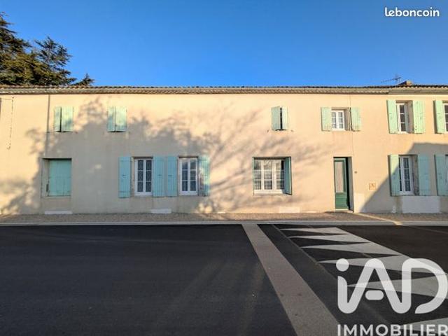 Maison 7 pièces 217 m²