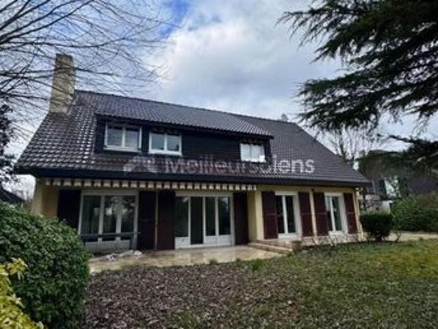 Maison 7 pièces 217 m²