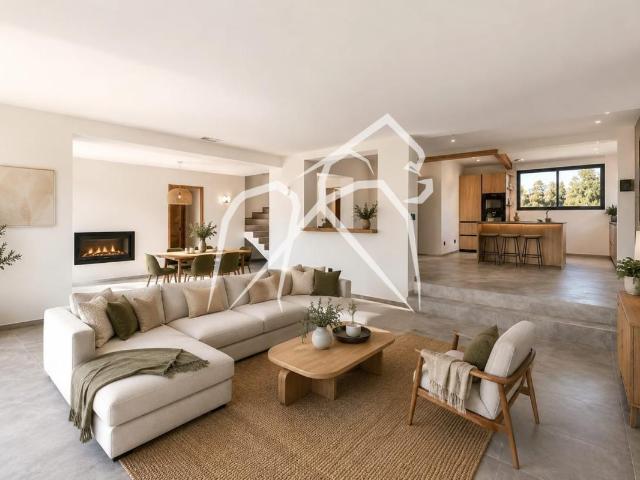 Maison 7 pièces 217 m²