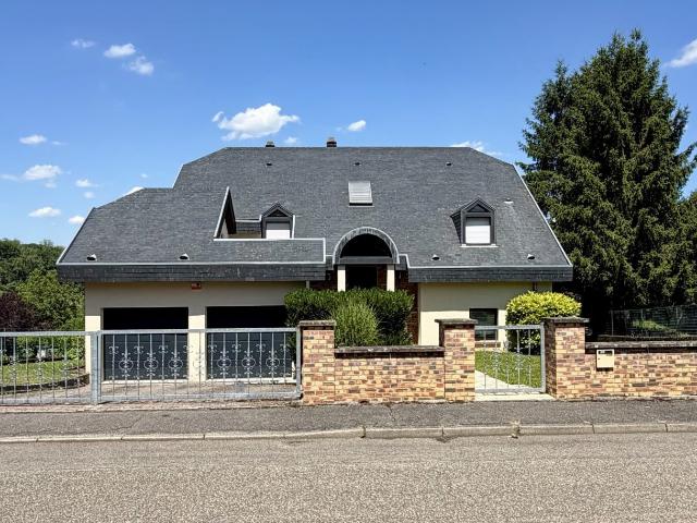 Maison 7 pièces 218 m²