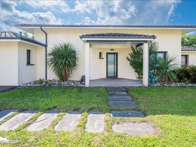 Maison 7 pièces 218 m²