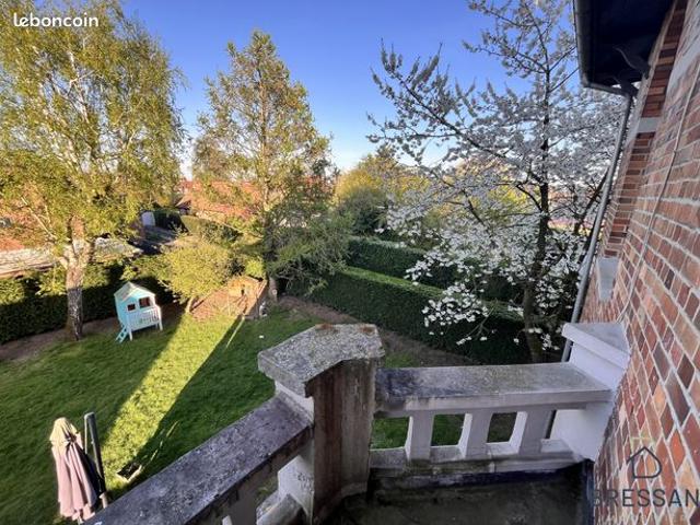 Maison 7 pièces 218 m²