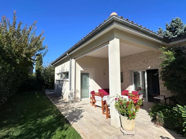 Maison 7 pièces 218 m²