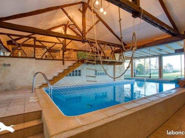 Maison 7 pièces 218 m²