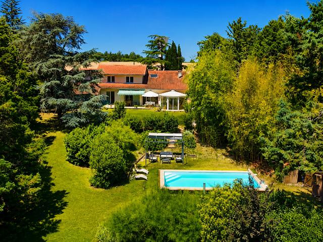 Maison 7 pièces 218 m²