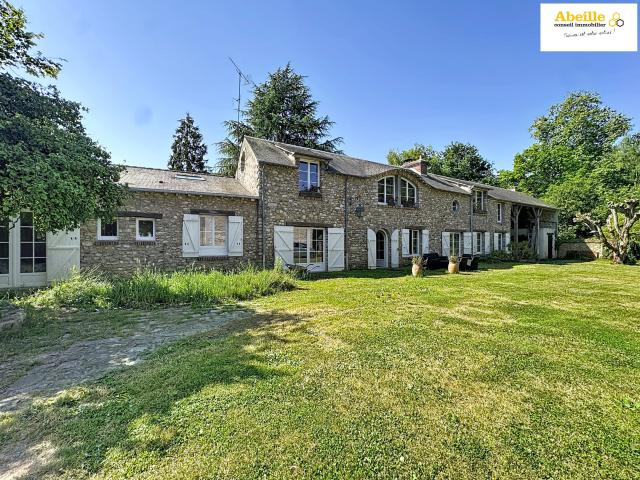Maison 7 pièces 218 m²