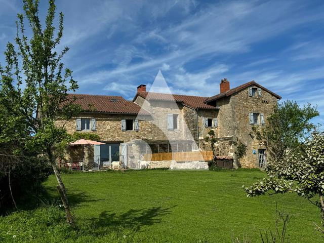 Maison 7 pièces 218 m²
