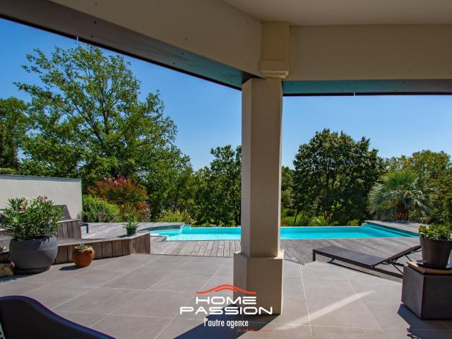 Maison 7 pièces 218 m²