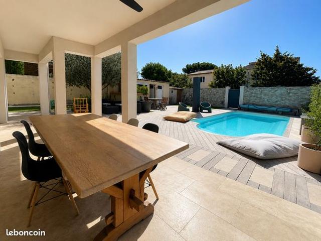 Maison 7 pièces 218 m²