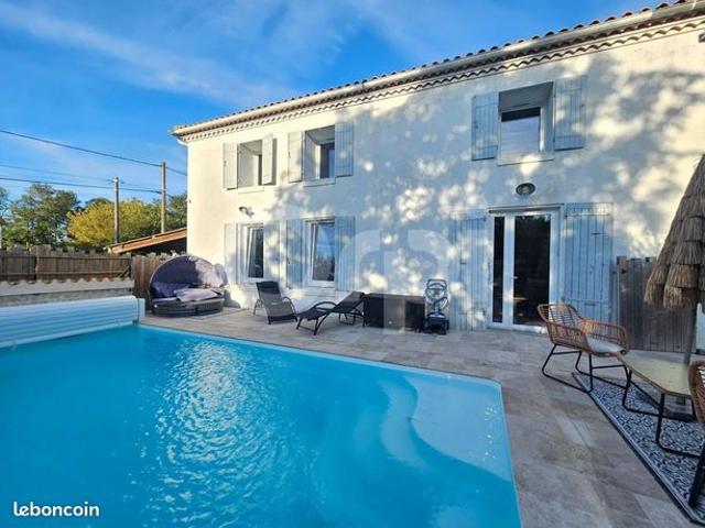 Maison 7 pièces 218 m²