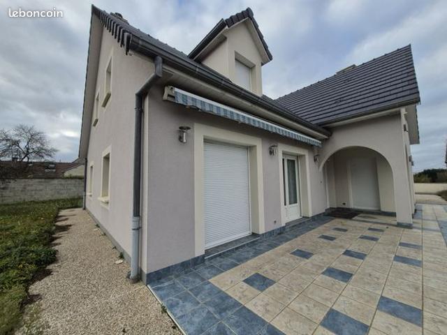 Maison 7 pièces 219 m²