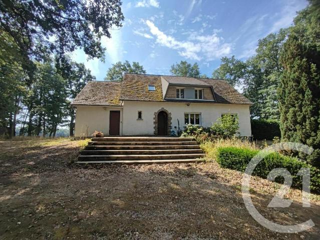 Maison 7 pièces 219 m²