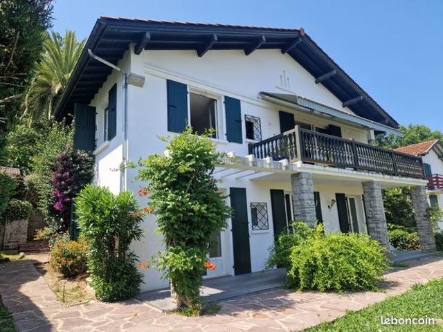 Maison 7 pièces 219 m²