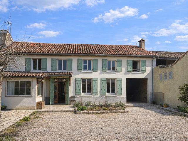 Maison 7 pièces 219 m²