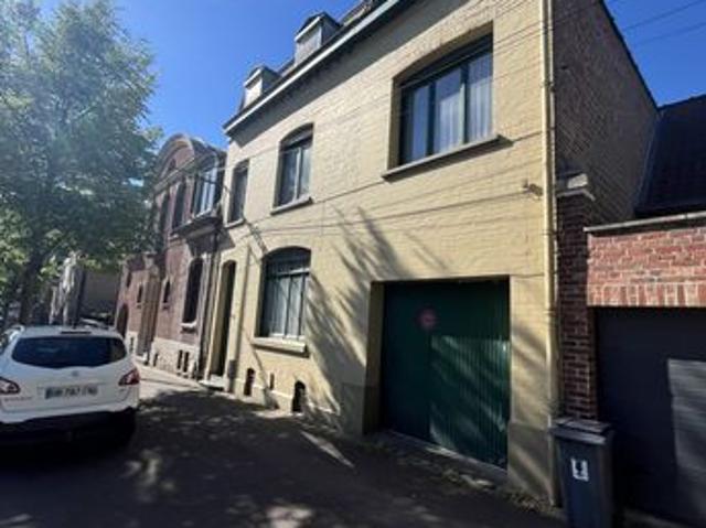 Maison 7 pièces 219 m²