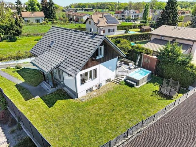 Maison 7 pièces 219 m²