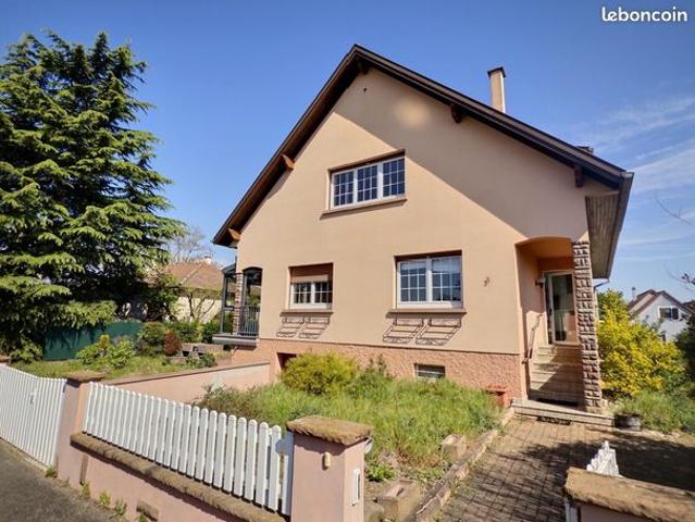 Maison 7 pièces 219 m²