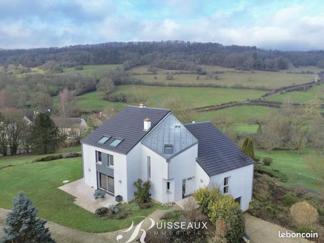 Maison 7 pièces 210 m²