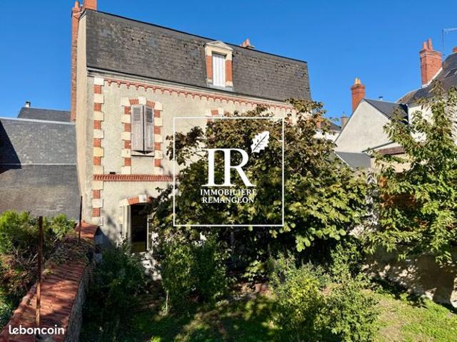 Maison 7 pièces 210 m²