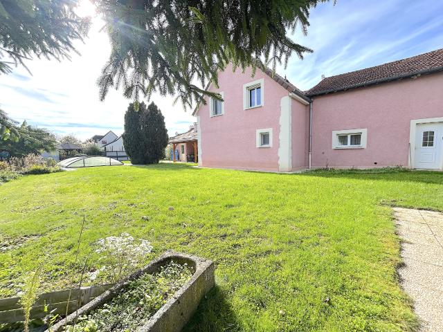 Maison 7 pièces 210 m²