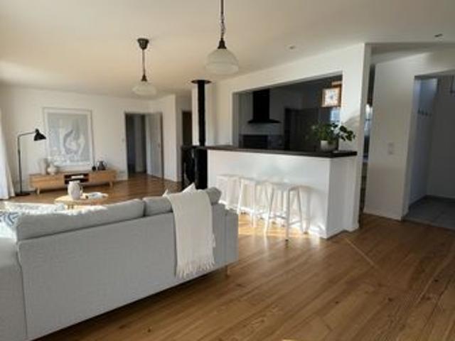 Maison 7 pièces 210 m²