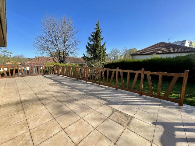 Maison 7 pièces 210 m²