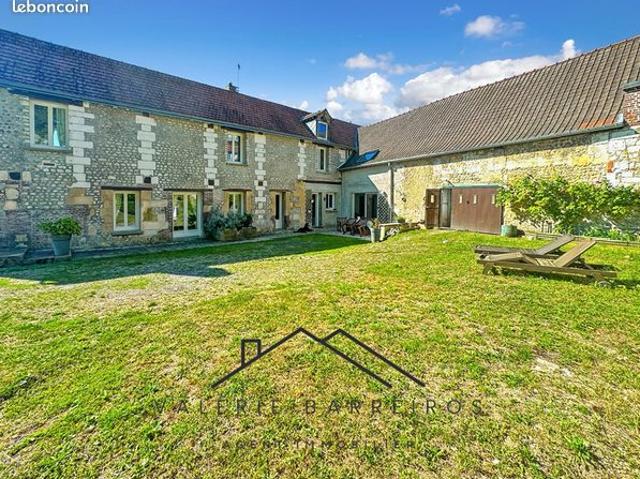 Maison 7 pièces 210 m²