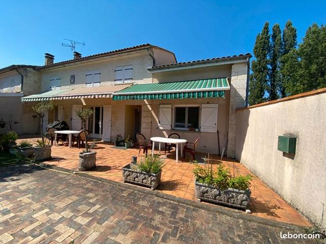 Maison 7 pièces 210 m²