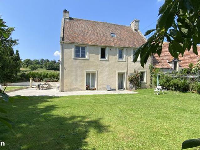 Maison 7 pièces 210 m²