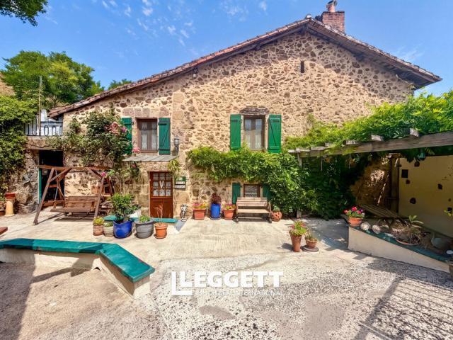 Maison 7 pièces 210 m²