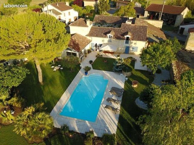 Maison 7 pièces 210 m²