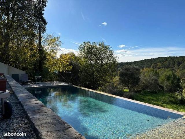 Maison 7 pièces 210 m²